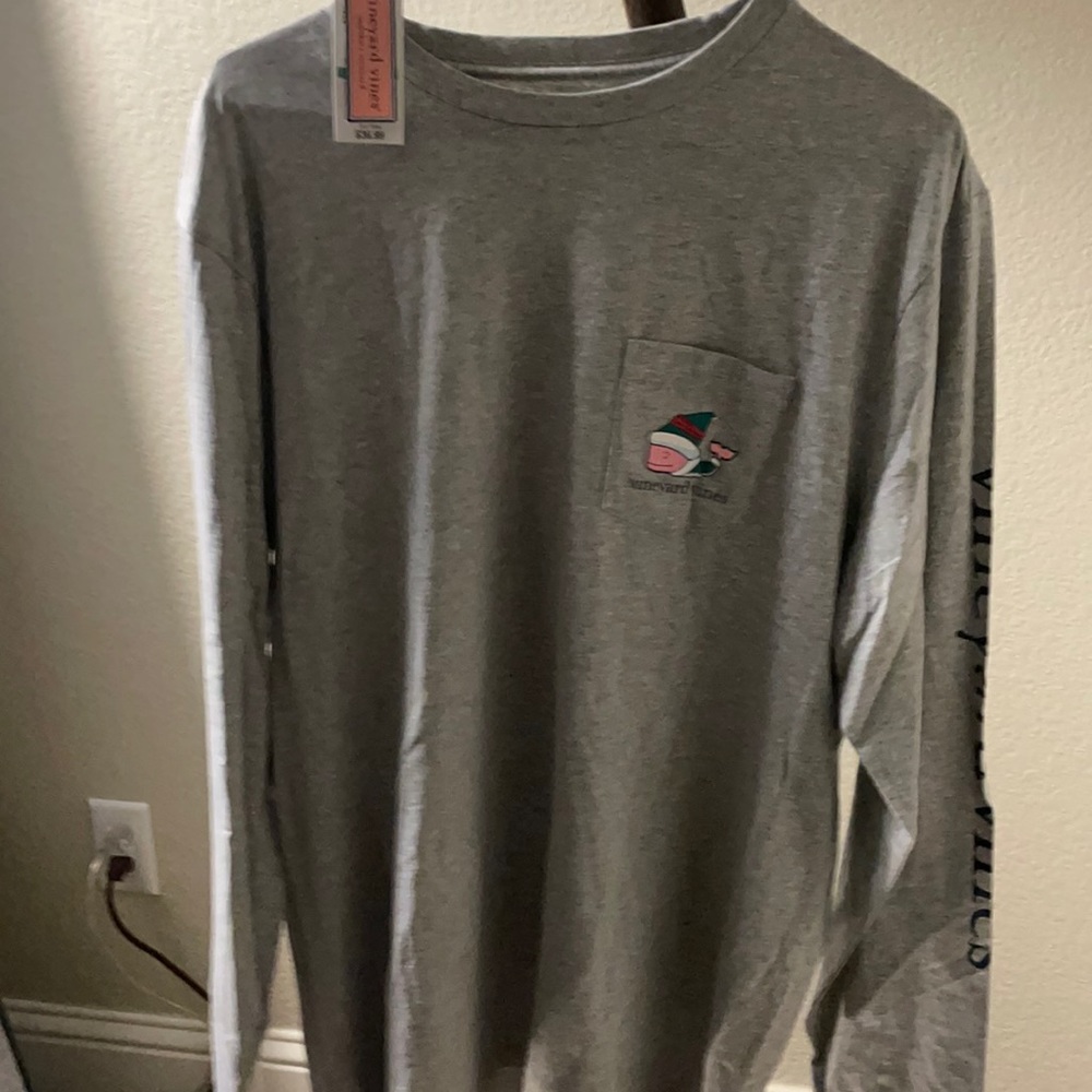 Vineyard Vines Christmas t shirt size L
